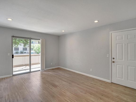4th image of 616 S Hardy Dr Unit 119