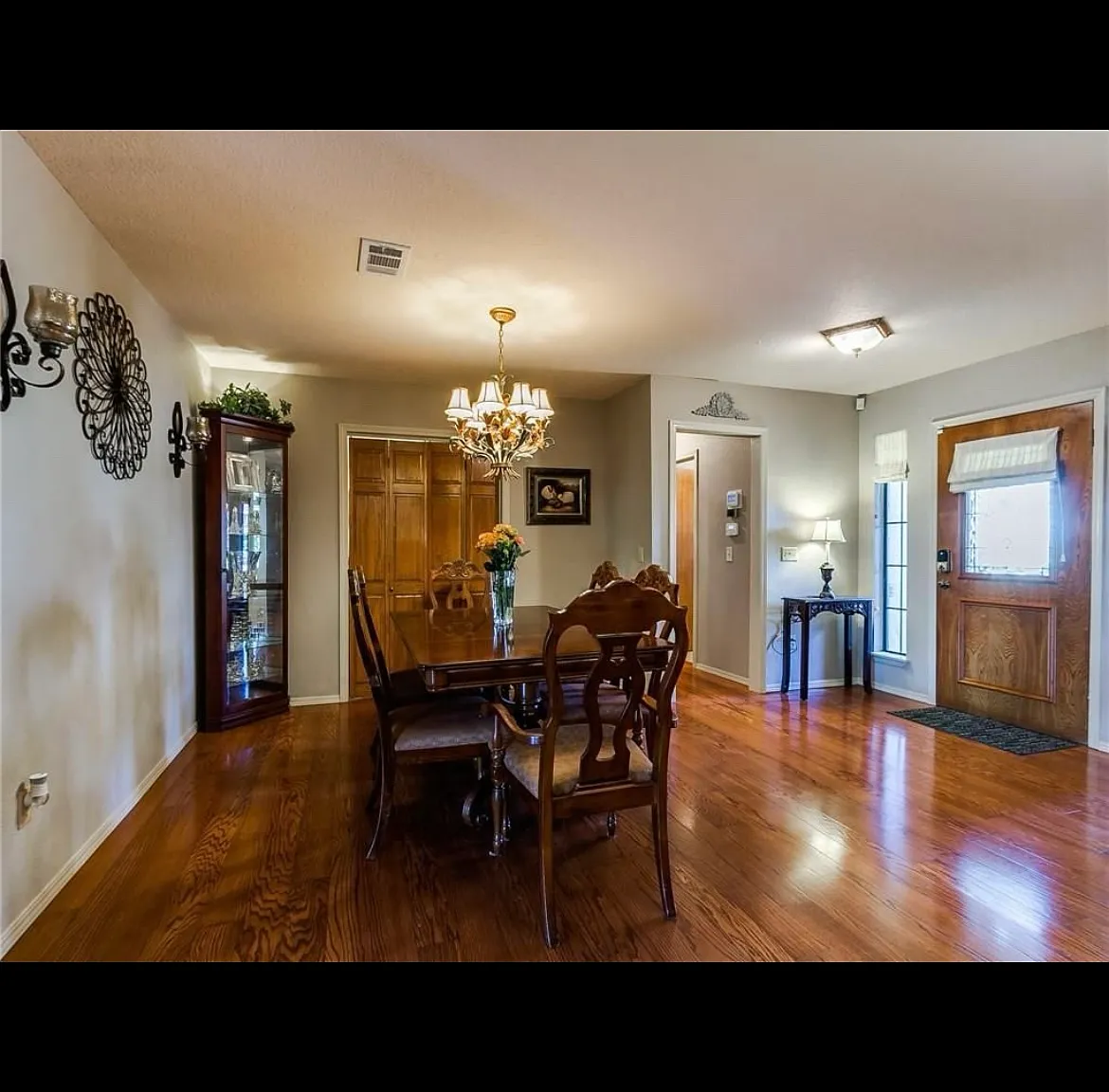 9116 Indian Creek Dr — Photo 3