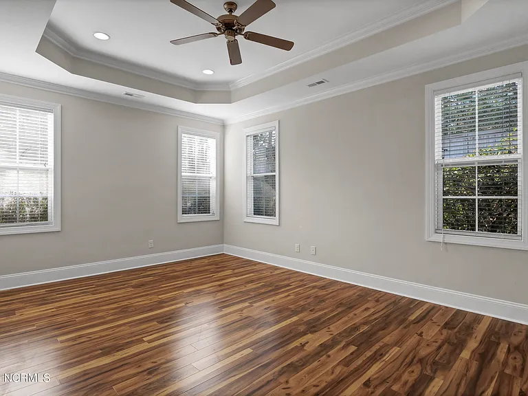 804 Ovates Ln — Photo 13