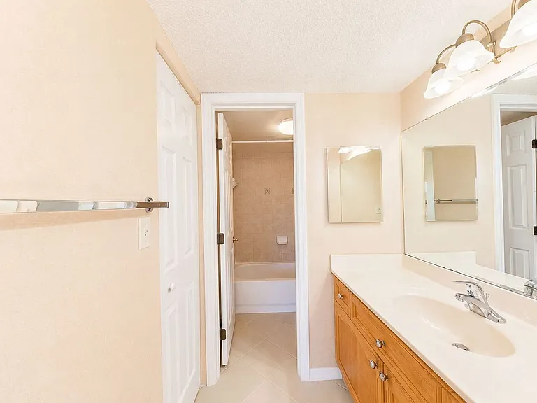 145 Halifax Ave #209 — Photo 13