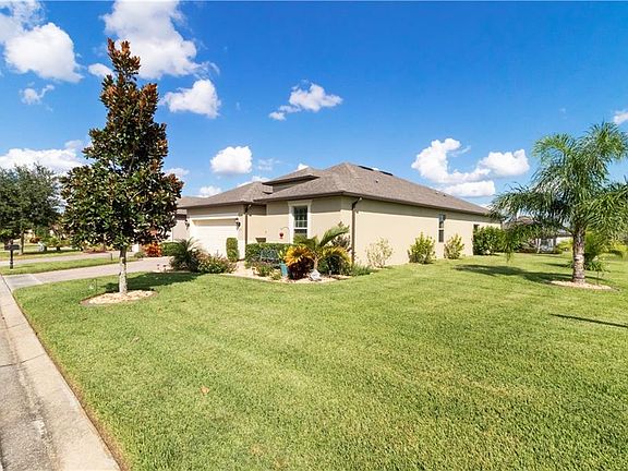 5th image of 577 Grande Dr
