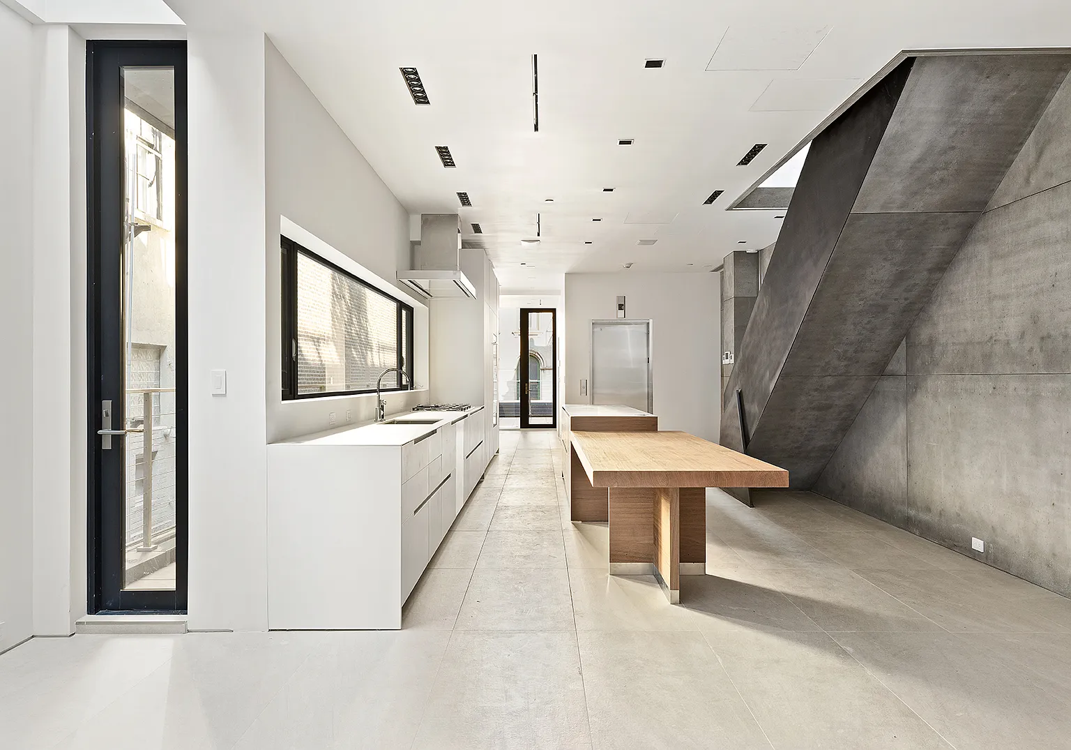 35 Walker Street — Photo 4