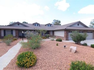 2261 Lucerne Dr, Henderson, NV 89014