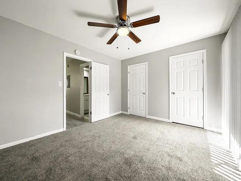 Georgian Oaks Apartments 2 — Photo 13