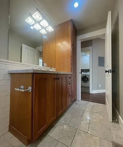 945 Paloma Ave #945 — Photo 15
