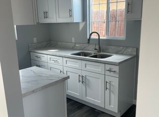 427 E 98th St #1/4, Los Angeles, CA 90003