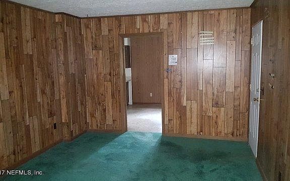 3rd image of 8852 Doe Ln
