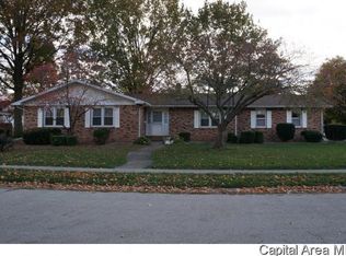 2220 Montclair Dr, Springfield, IL 62704