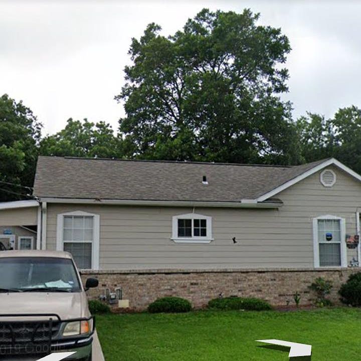 2nd image of 723 Royston Ave