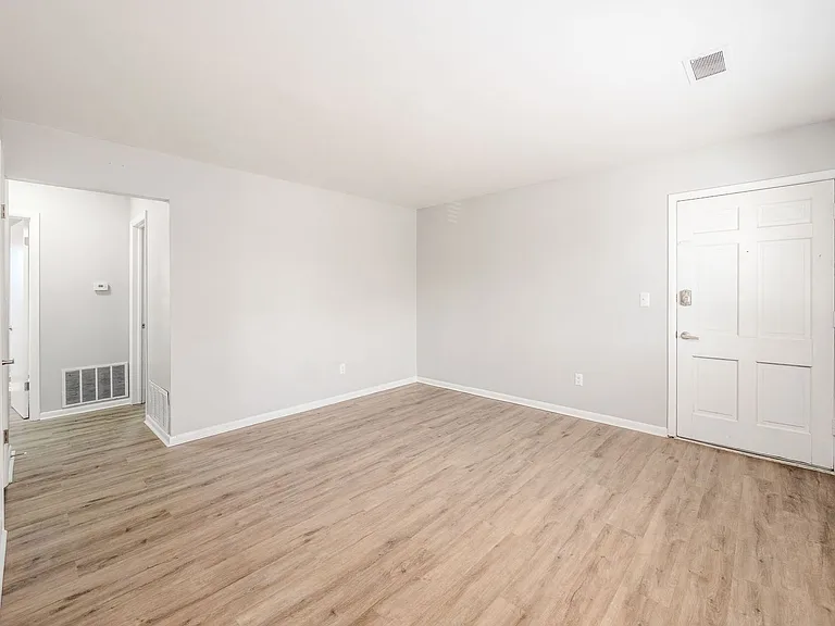 620 Riverview Dr #2 — Photo 10