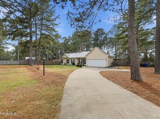 115 Grosbeak Court, Aberdeen, NC 28315