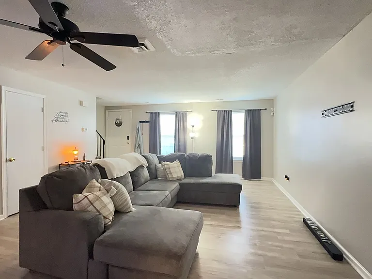 17 S Gawain Way — Photo 7