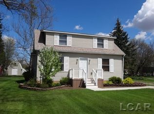 909 Murray Dr, Tecumseh, MI 49286