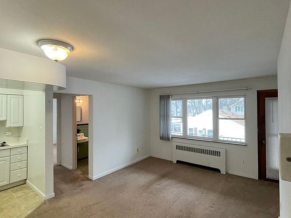 5th image of 2834 Coolidge Hwy APT 33