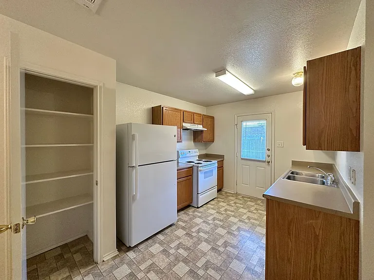 5108 Lauren Lea Dr — Photo 36