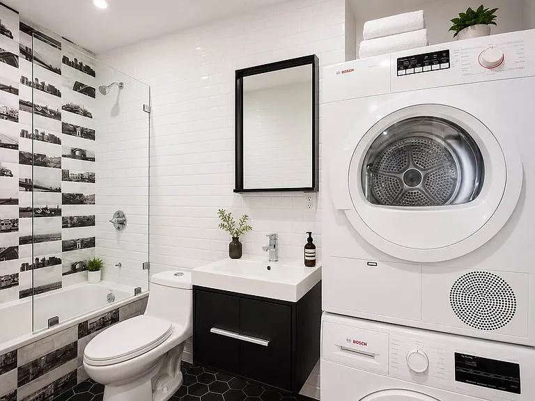 1233 Dean St #2R — Photo 6