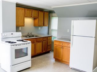 112 Quebec St #2, Farmington, ME 04938