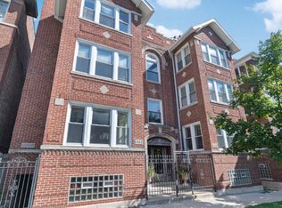 1412 W Argyle St APT 1, Chicago, IL 60640