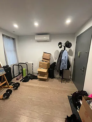 Rented by Delmark Realty LLC | media 19