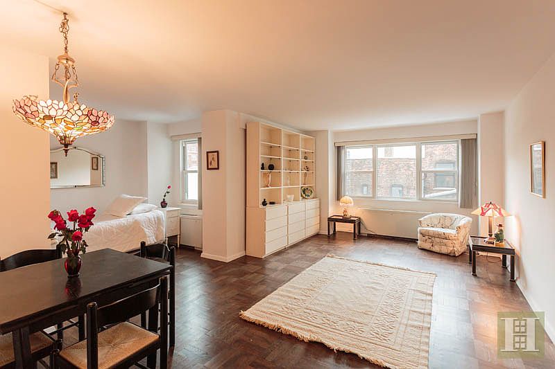 1st image of 101 W 12th St APT 8F