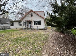 222 E Gibbsboro Rd, Lindenwold, NJ 08021