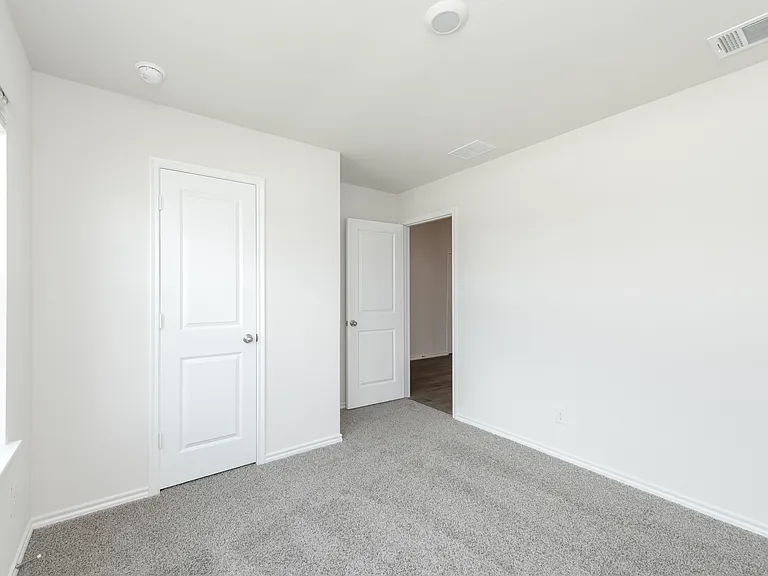 3917 Amethyst Dr — Photo 7