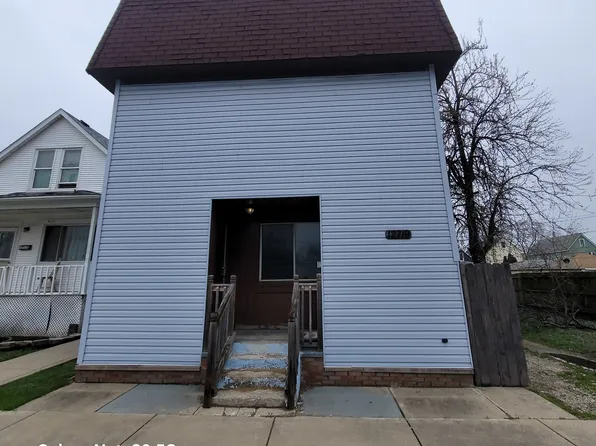 12719 S Lincoln St, Blue Island, IL 60406