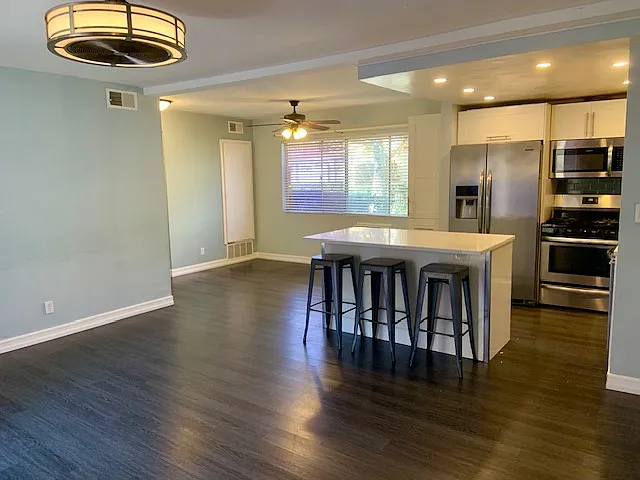 1 bed, 713 sqft, $2,575 — Photo 4