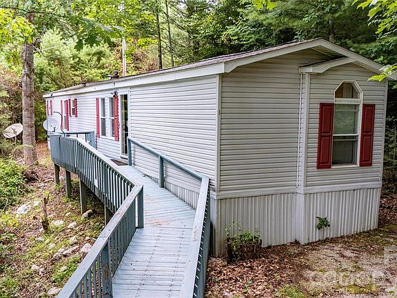4th image of 65 Blue Ridge Gem Mine Rd