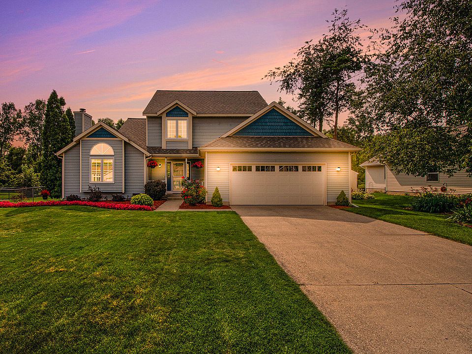 1st image of 7165 Rolling Hills Dr