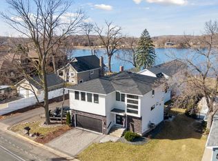 1571 Bluebird Ln, Mound, MN 55364