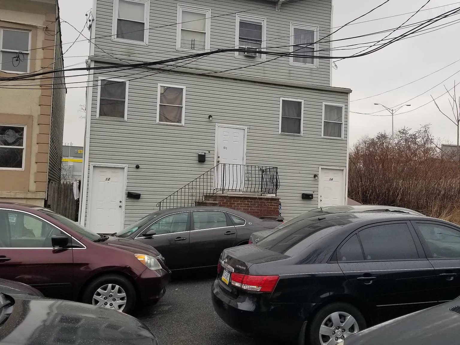 3 bed, 2000 sqft, $2,400 — Photo 4