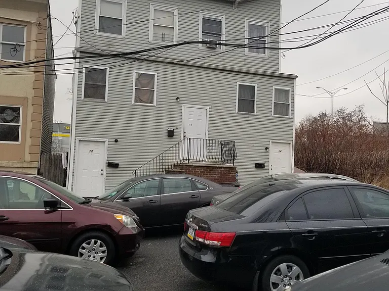 14 Oriental St — Photo 4