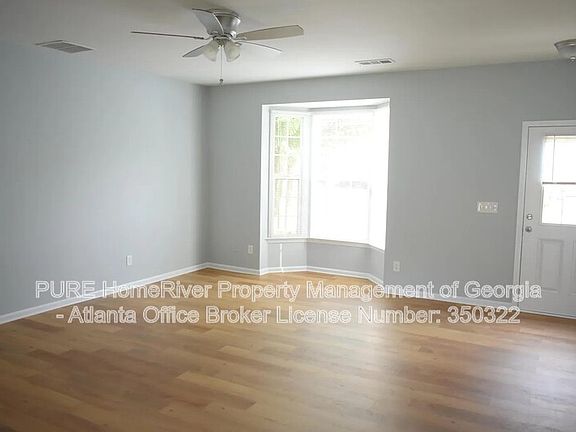 4th image of 913 Prestwyck Ct