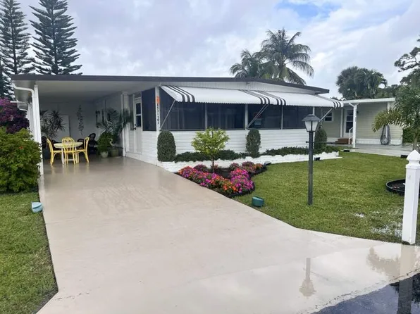 8531 Duke Ct W #303, Boynton Beach, FL 33436