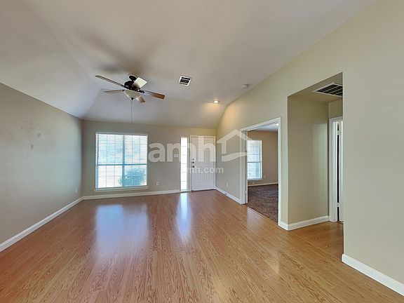 5th image of 403 Thunderbay Dr