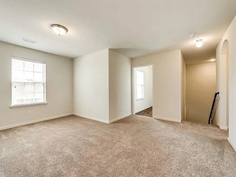 1810 Douglas St — Photo 1