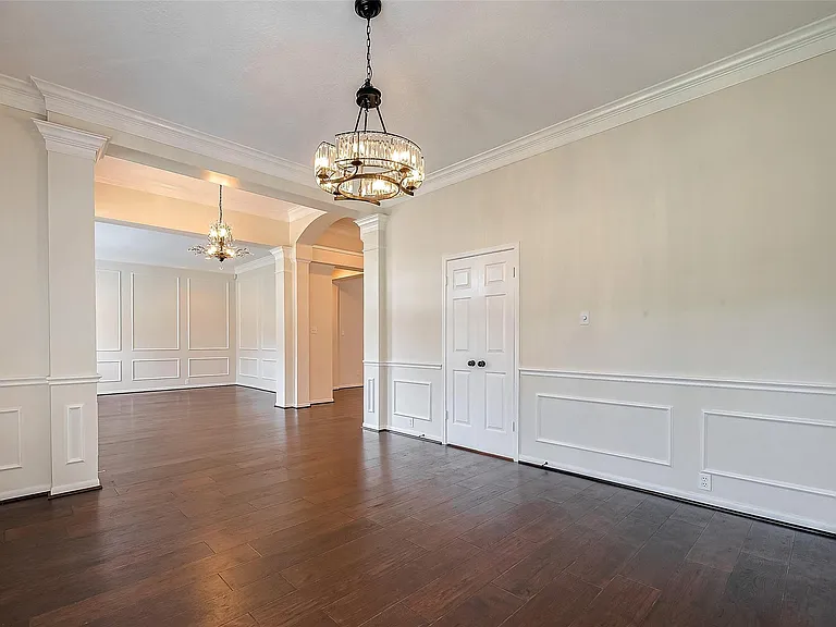 20819 Autumn Redwood Way — Photo 9