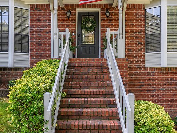 4th image of 226 Tradewinds Cir
