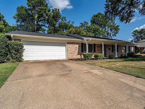 3rd image of 910 Bama Ln
