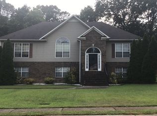 517 Flint Parc Cir, Bessemer, AL 35022