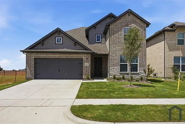 1224 Redcoat Dr — Photo 2