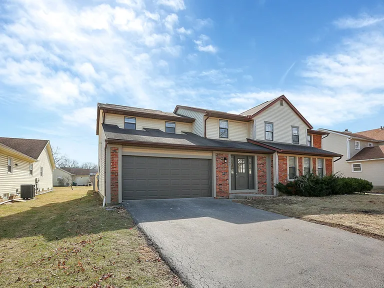 1747 Hightower Dr — Photo 37