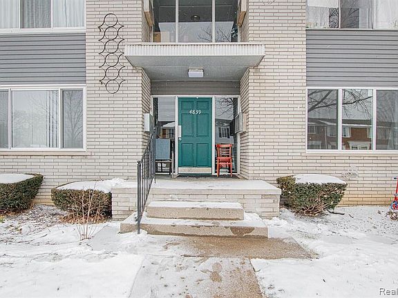 5th image of 4839 Mansfield Ave #G6