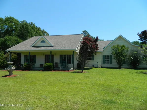 28200 Lake Cypress Dr, Perkinston, MS 39573
