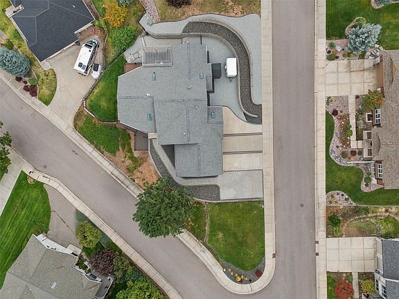 3rd image of 1216 Landons Way