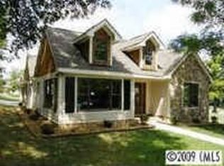 1334 Old Cemetary St, Charlotte, NC 28216