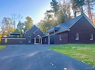 5179 Arnold Ct, Hamburg, NY 14075