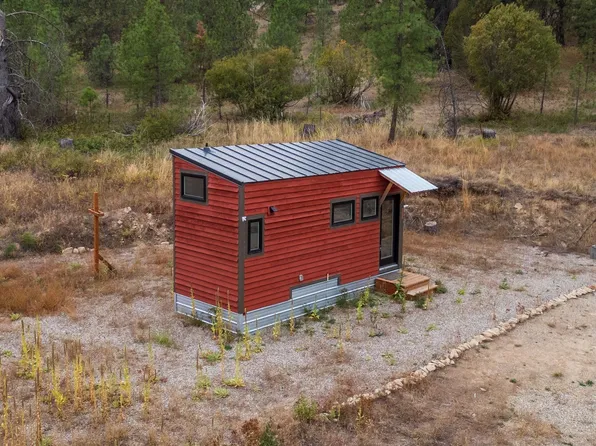 26237 N Spotted Rd, Deer Park, WA 99006