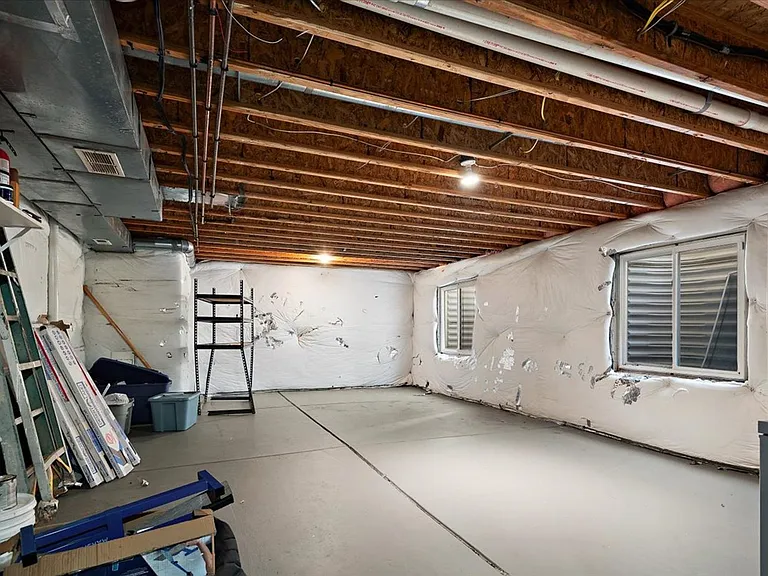 2475 Saint Paul Dr — Photo 30